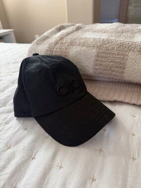 ALO Yoga Black Embroidered Logo Baseball Cap